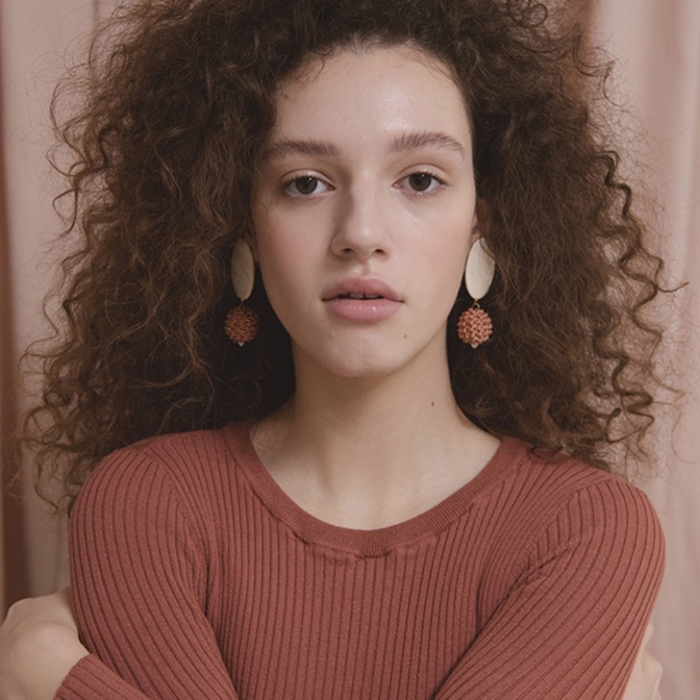 Larva’s Earrings